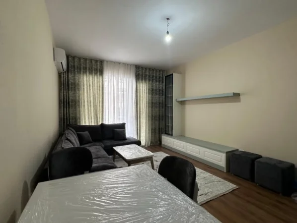 Tirane, jepet me qera apartament 2+1 Kati 4, 98 m² 500 € (Paskuqan Unaza E Re)