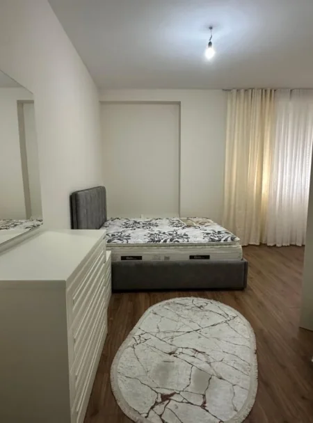 Tirane, jepet me qera apartament 2+1 Kati 4, 98 m² 500 € (Paskuqan Unaza E Re)