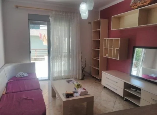 Tirane, shitet apartament 1+1 Kati 1, 59 m² 90.000 € (Rruga 26 Nentori Durres)