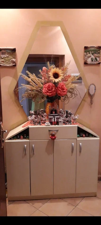 Tirane, jepet me qera apartament 1+1 Kati 4, 43 m² 500 € (Blloku)