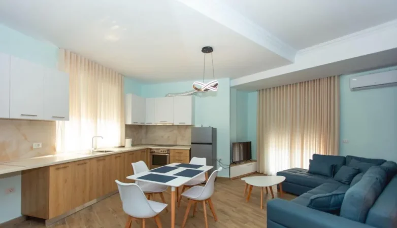 Tirane, jepet me qera apartament 1+1 Kati 9, 65 m² 650 € (Medreseja)