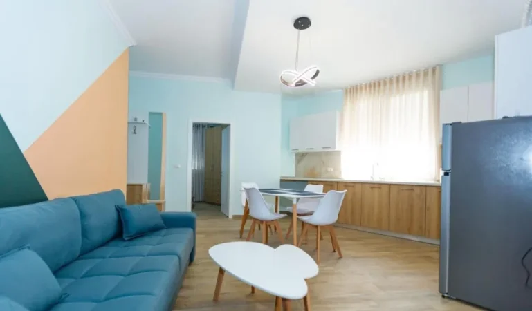 Tirane, jepet me qera apartament 1+1 Kati 9, 65 m² 650 € (Medreseja)