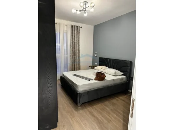 Tirane, jepet me qera apartament 2+1+Ballkon Kati 3, 100 m² 835 € (Don Bosko)