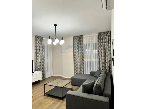 Tirane, jepet me qera apartament 2+1+Ballkon Kati 3, 100 m² 835 € (Don Bosko)