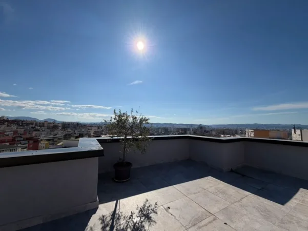 Tirane, shitet apartament Dublex Kati 7, 152 m² 285.000 € (Fresku)