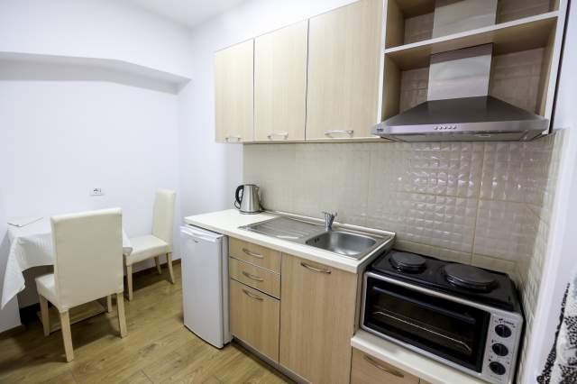 Apartament me qera (ne zonen e Myslym Shyrit) Tirane