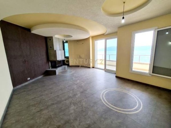 Vlore, shitet apartament 4+1+BLK Kati 6, 250 m² 350.000 Euro (lungomare)