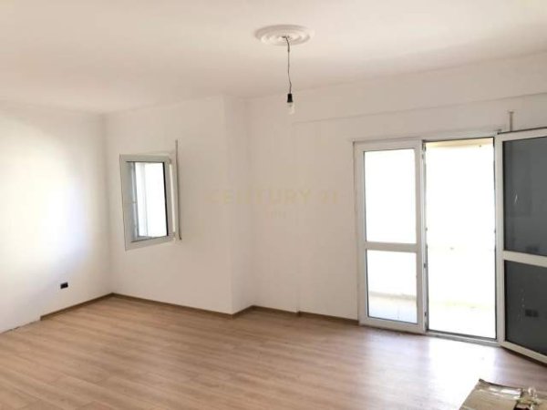 Durres, shitet apartament 1+1+BLK Kati 3, 80 m² 80.000 Euro (vollga)