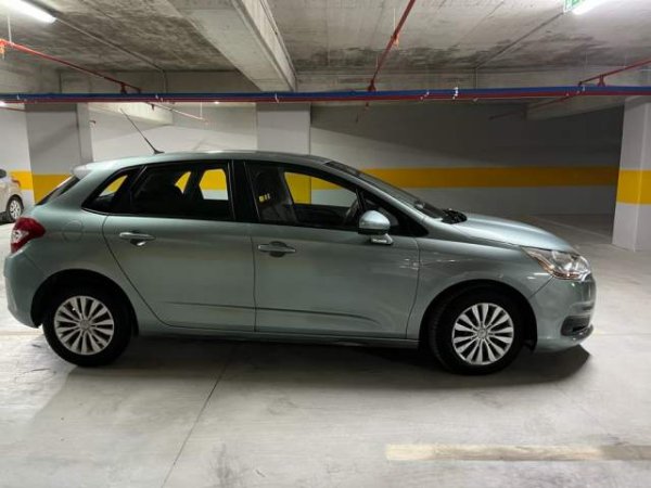 Tirane, shitet makine Citroen C4 Viti 2013, 5.900 Euro