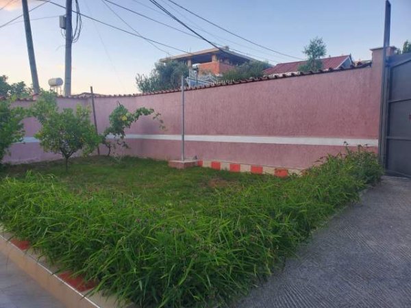 Tirane, shitet shtepi 3+1+A+BLK Kati 1, 176 m² 230.000 Euro (Rruga e Elbasanit)