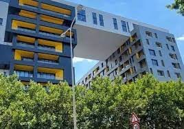 Tirane, jepet me qera apartament 2+1+BLK Kati 2, 108m² 700 Euro (KOMPLEKSI ARLIS , 21 DHJETORI)