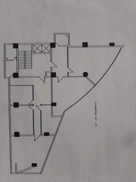 Tirane, jepet me qera ambjent biznesi Kati 9, 300 m² 1.800 Euro (Bulevardi Zogu I)
