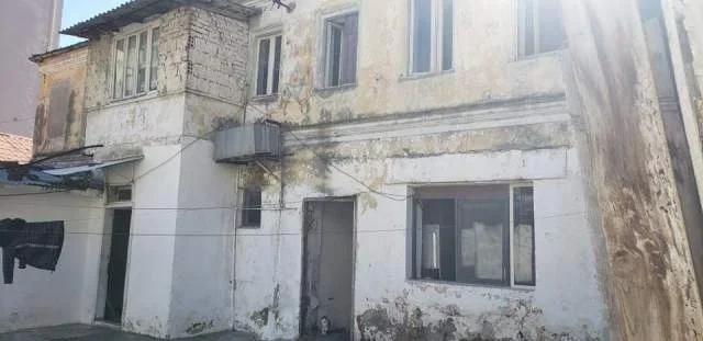 !DHENE!  Durres, shes truall 700 m² 420.000 Euro (Mbrapa pallatit Kultures, Durres)