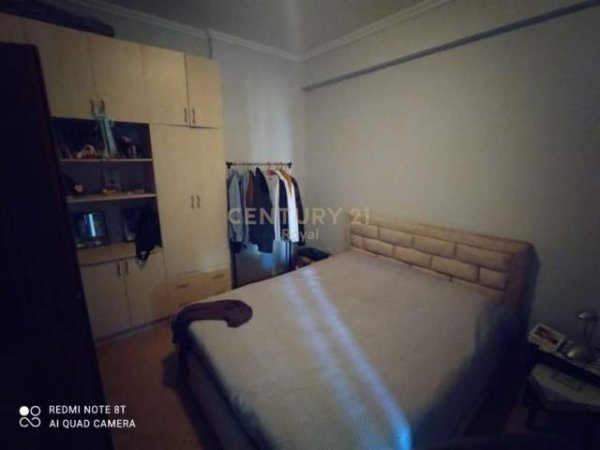 Tirane, shitet apartament 3+1+A+BLK Kati 4, 100 m² 150.000 Euro (Libri Universitar)