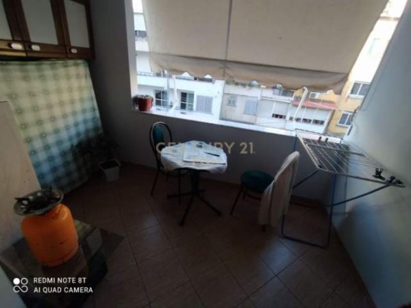 Tirane, shitet apartament 3+1+A+BLK Kati 4, 100 m² 150.000 Euro (Libri Universitar)
