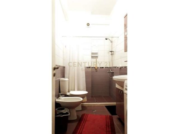 Tirane, jepet me qera apartament Kati 3, 67 m² 350 Euro (21 Dhjetori)