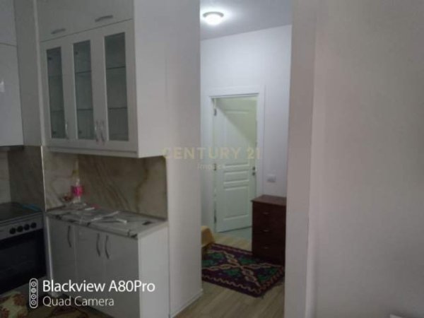 Tirane, jepet me qera apartament 1+1+BLK Kati 4, 65 m² 350 Euro (Rruga Kongresi i Manastirit Tirana, Albania)
