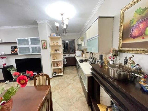 Tirane, shes apartament 3+1+BLK Kati 2, 140 m² 210.000 Euro (Myslym Shyr)