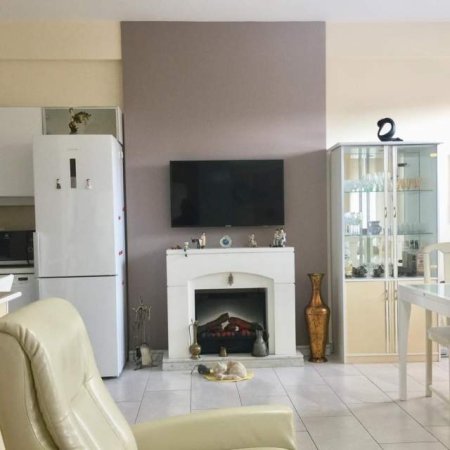 Tirane, jepet me qera apartament 1+1+A+BLK Kati 4, 70 m² 500 Euro (Rruga e Bogdaneve)