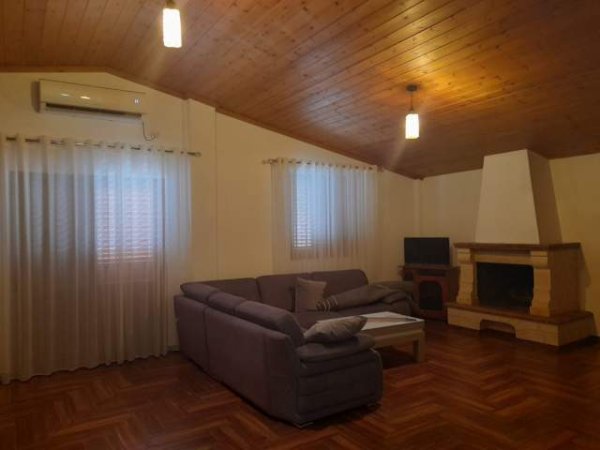 Apartament 2+1 me qira prane Ambasades Amerikane,Rr. "Elbasanit", Tirane.