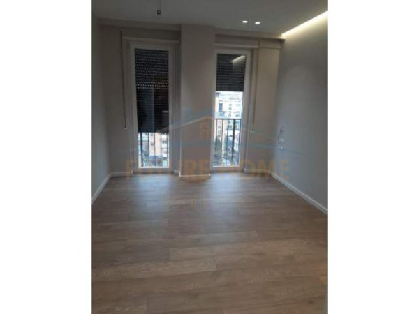 Tirane, jepet me qera apartament 3+1+A+BLK Kati 6, 110 m² 500 Euro (Frosina Plaku)
