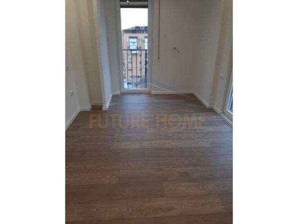 Tirane, jepet me qera apartament 3+1+A+BLK Kati 6, 110 m² 500 Euro (Frosina Plaku)