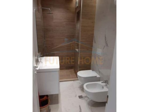 Tirane, jepet me qera apartament 3+1+A+BLK Kati 6, 110 m² 500 Euro (Frosina Plaku)
