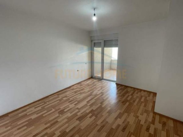 Korce, ofert apartament 2+1+BLK Kati 2, 125 m² 67.500 Euro (Lagjia 18, Korçë)