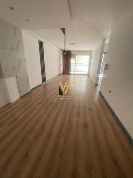 Tirane, shitet apartament 2+1+2 Kati 8, 115 m² (ISH EKSPOZITA)