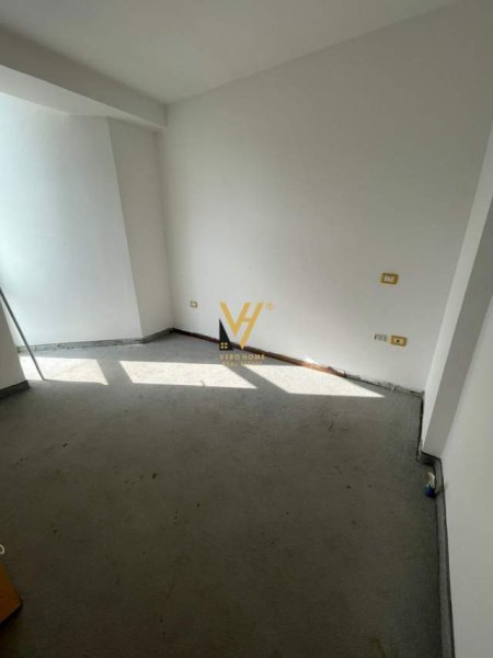 Tirane, shitet apartament 2+1+2 Kati 8, 115 m² (ISH EKSPOZITA)