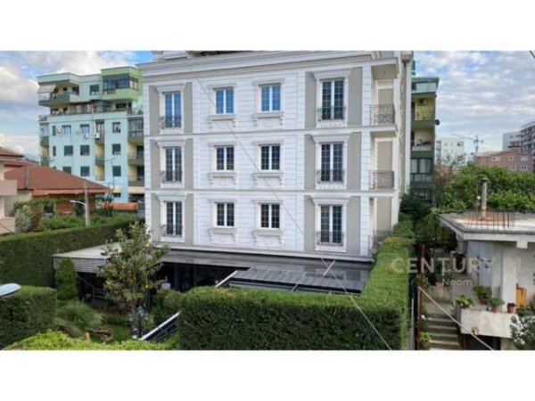 Tirane, ofert ambjent biznesi Kati 4, 1.135 m² 8000 Euro (Rruga 5 Maji)