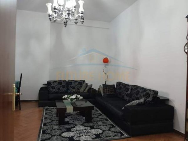 Tirane, jepet me qera apartament Kati 1, 115 m² 450 Euro (Unaza e re)