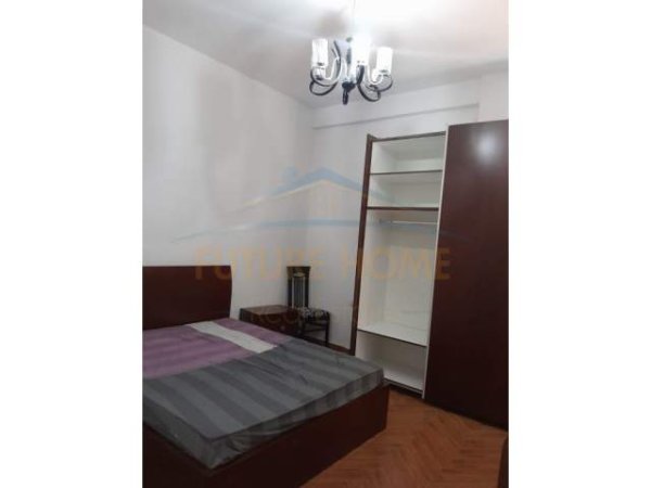 Tirane, jepet me qera apartament Kati 1, 115 m² 450 Euro (Unaza e re)