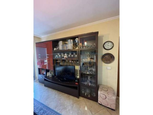 Tirane, shitet apartament Kati 1, 98 m² 113.000 Euro (UNAZA E RE)