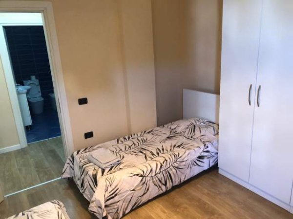 Tirane, jepet me qera apartament 2+1+BLK Kati 4, 95 m² 500 Euro (rruga Kongresi Manastirit)