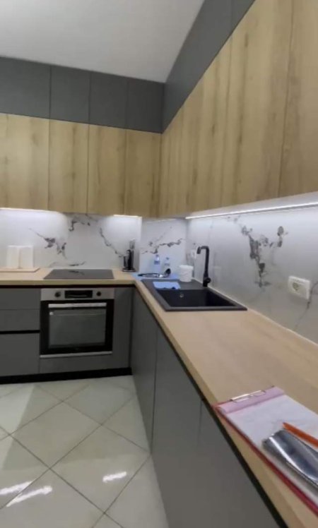 Tirane, shitet apartament 1+1 Kati 3, 74 m² 142.000 Euro (Komuna e Parisit, Rezidenca Niku)