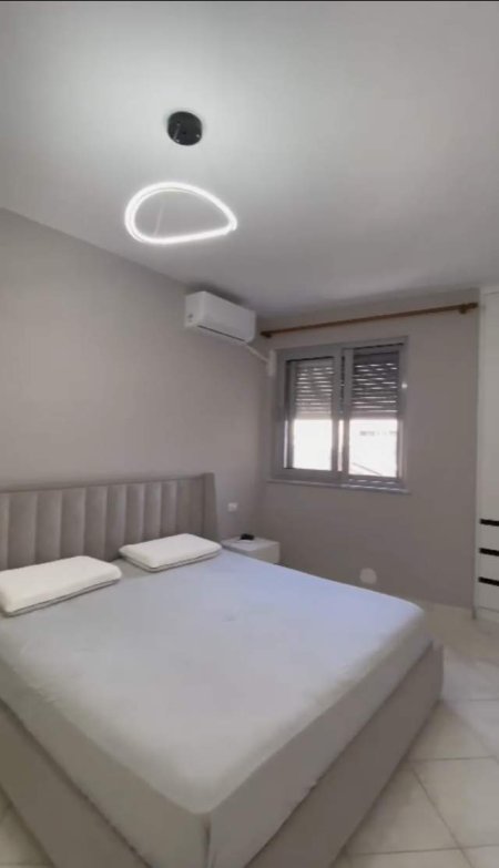 Tirane, shitet apartament 1+1 Kati 3, 74 m² 142.000 Euro (Komuna e Parisit, Rezidenca Niku)