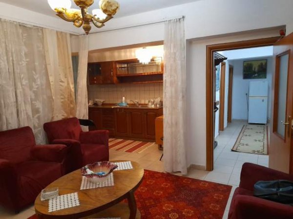 Tirane, jepet me qera apartament 1+1+BLK Kati 2, 62 m² 500 Euro (Piaza QENDER)