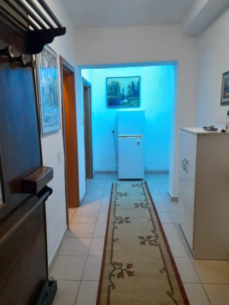 Tirane, jepet me qera apartament 1+1+BLK Kati 2, 62 m² 500 Euro (Piaza QENDER)