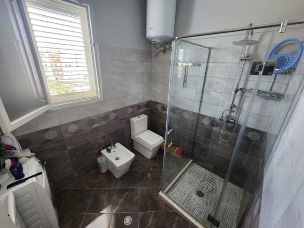 Tirane, jepet me qera apartament 2+1+BLK Kati 2, 150 m² 600 Euro (Pjeter Budi)