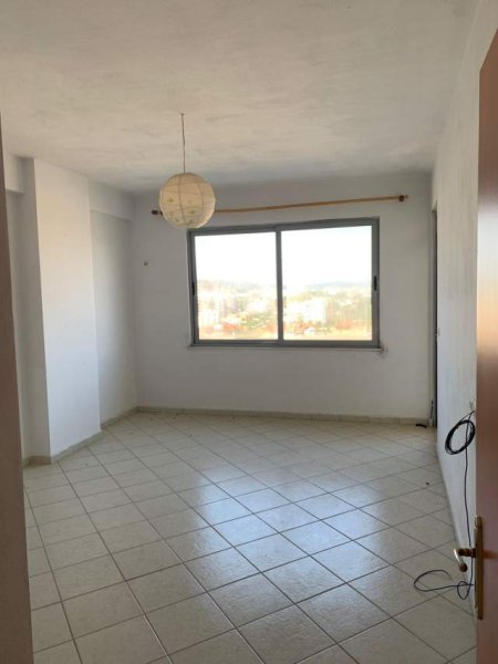 Tirane, jepet me qera apartament 2+1+BLK Kati 6, 125 m² 35.000 Leke (prane bar Artisti)