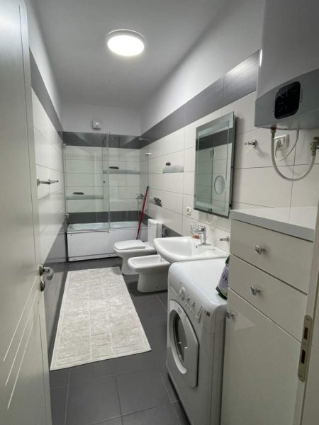 Tirane, jepet me qera apartament 2+1+BLK Kati 10, 100 m² 600 Euro (Panorama)