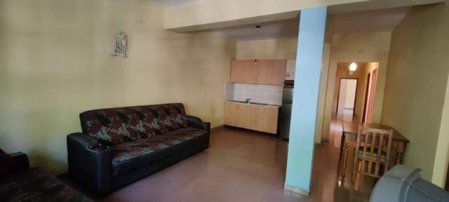 Tirane, shitet Kati 4, 0 m² 750.000 Euro (Xhamlliku)