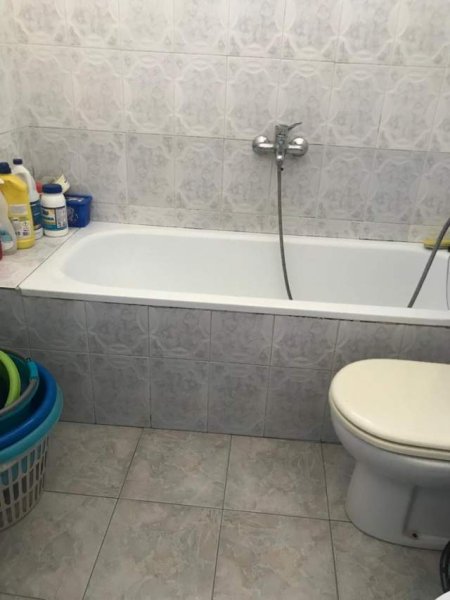 Tirane, jepet me qera apartament 4+1 Kati 1, 200 m² 22.000.000 Leke (Rr. Rame Sadria)