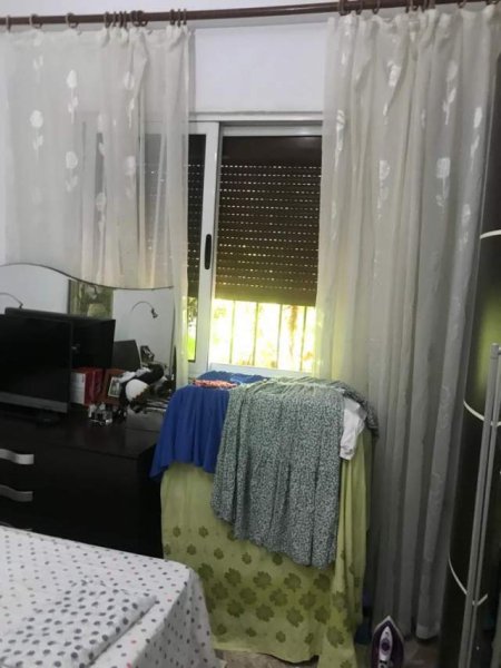 Tirane, jepet me qera apartament 4+1 Kati 1, 200 m² 22.000.000 Leke (Rr. Rame Sadria)