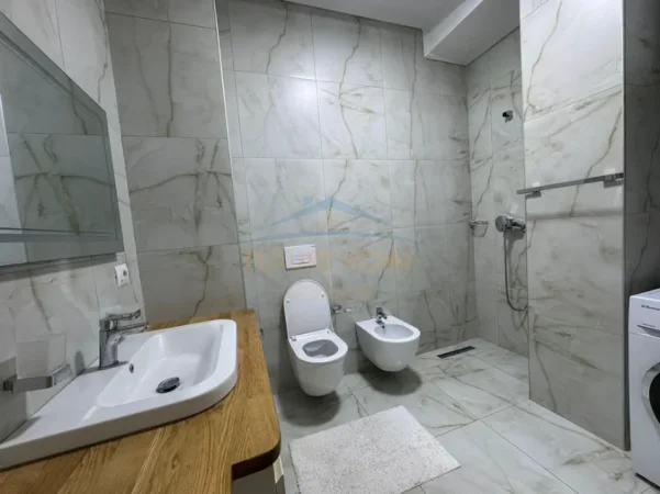 Tirane, jepet me qera apartament 2+1+Ballkon + Post Parkimi, Kati 5, 105 m² (Rezidenca Marga 1), Rruga Jordan Misja