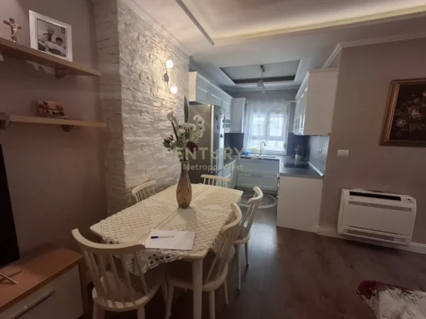 Tirane, jepet me qera apartament 2+1 Kati 4, 109 m² 650 € (shkolla e baletit)