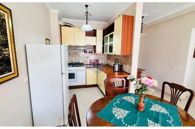 Tirane, shitet apartament , 115 m² 198.000 € 