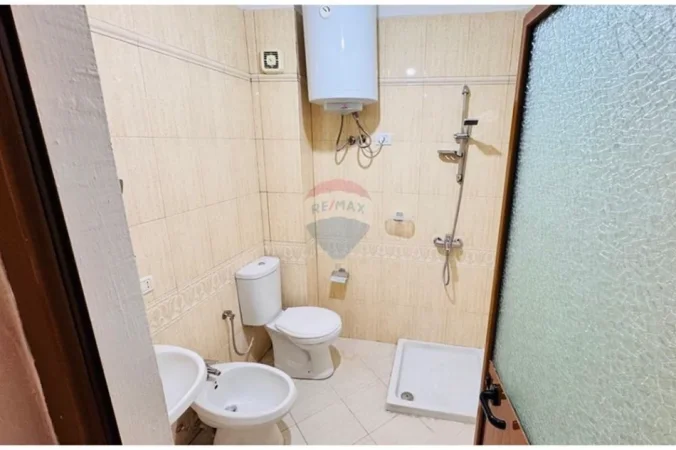 Tirane, shitet apartament , 115 m² 198.000 € 
