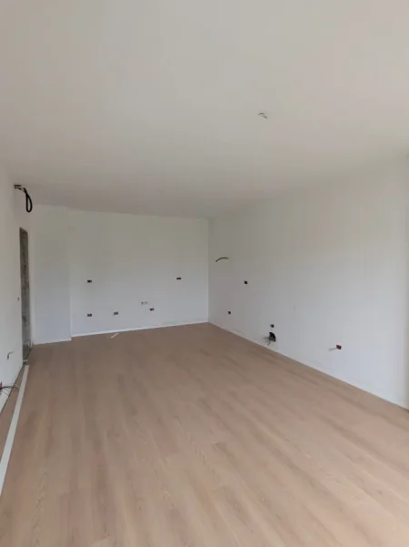 Tirane, shitet apartament 2+1 , 102 m² 132.000 € (paskuqan)